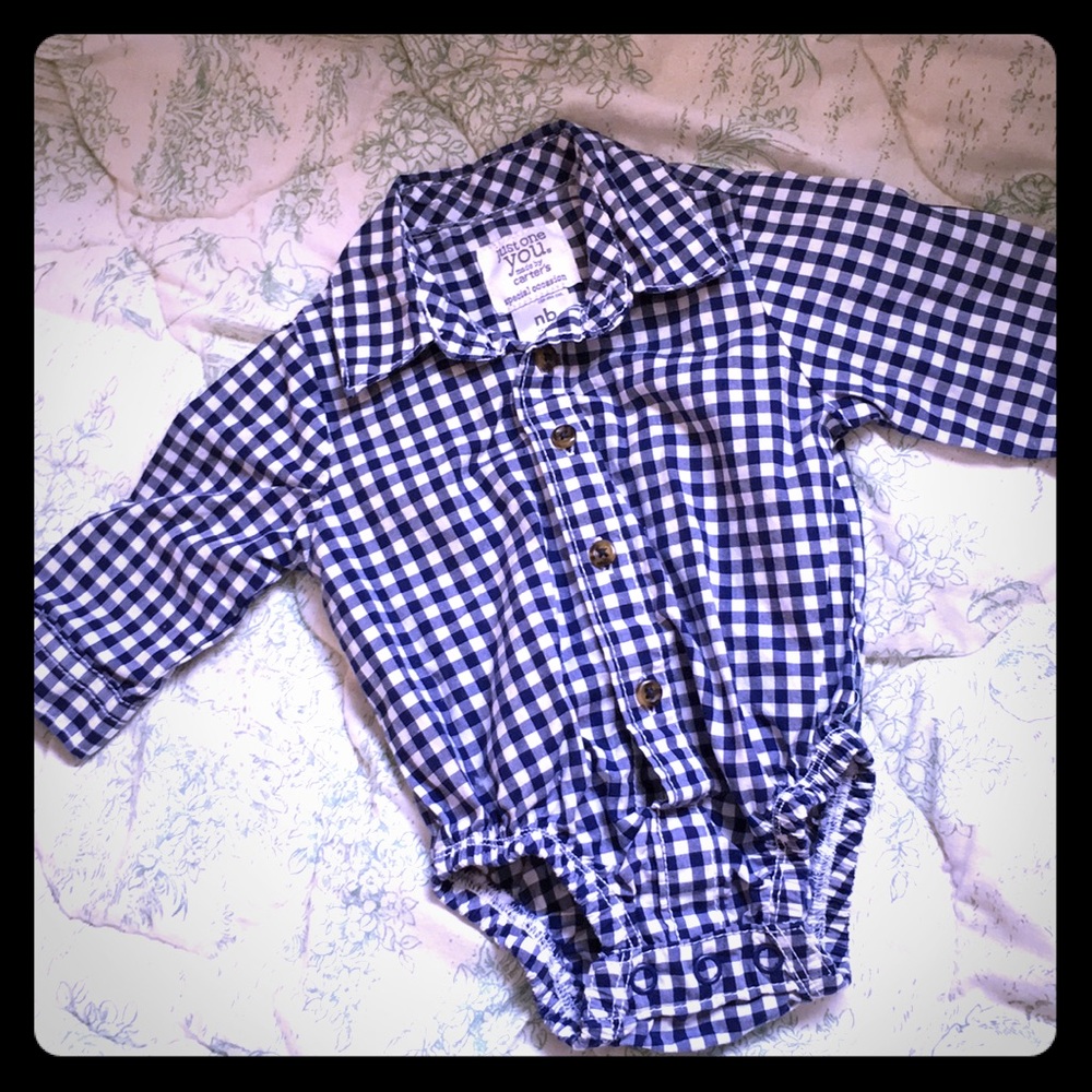 💰5/$25💰NB Navy blue plaid button up onesie